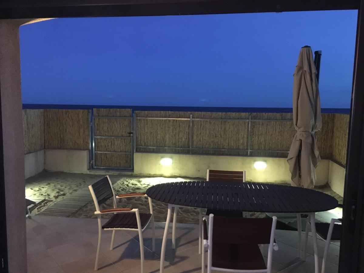 Appartement Face A La Mer La Croix-Valmer Exterior foto